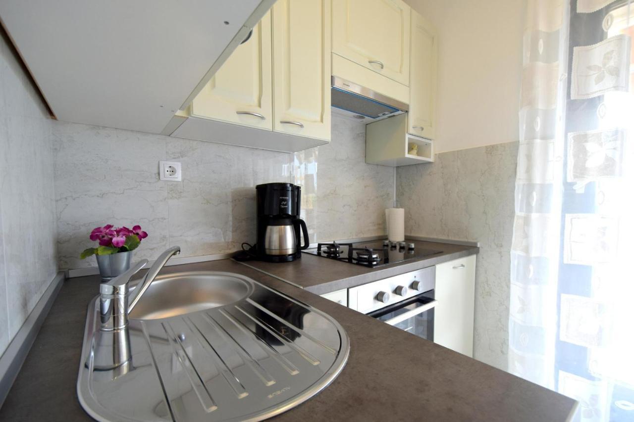 Apartment Biserka Malinska Exteriér fotografie