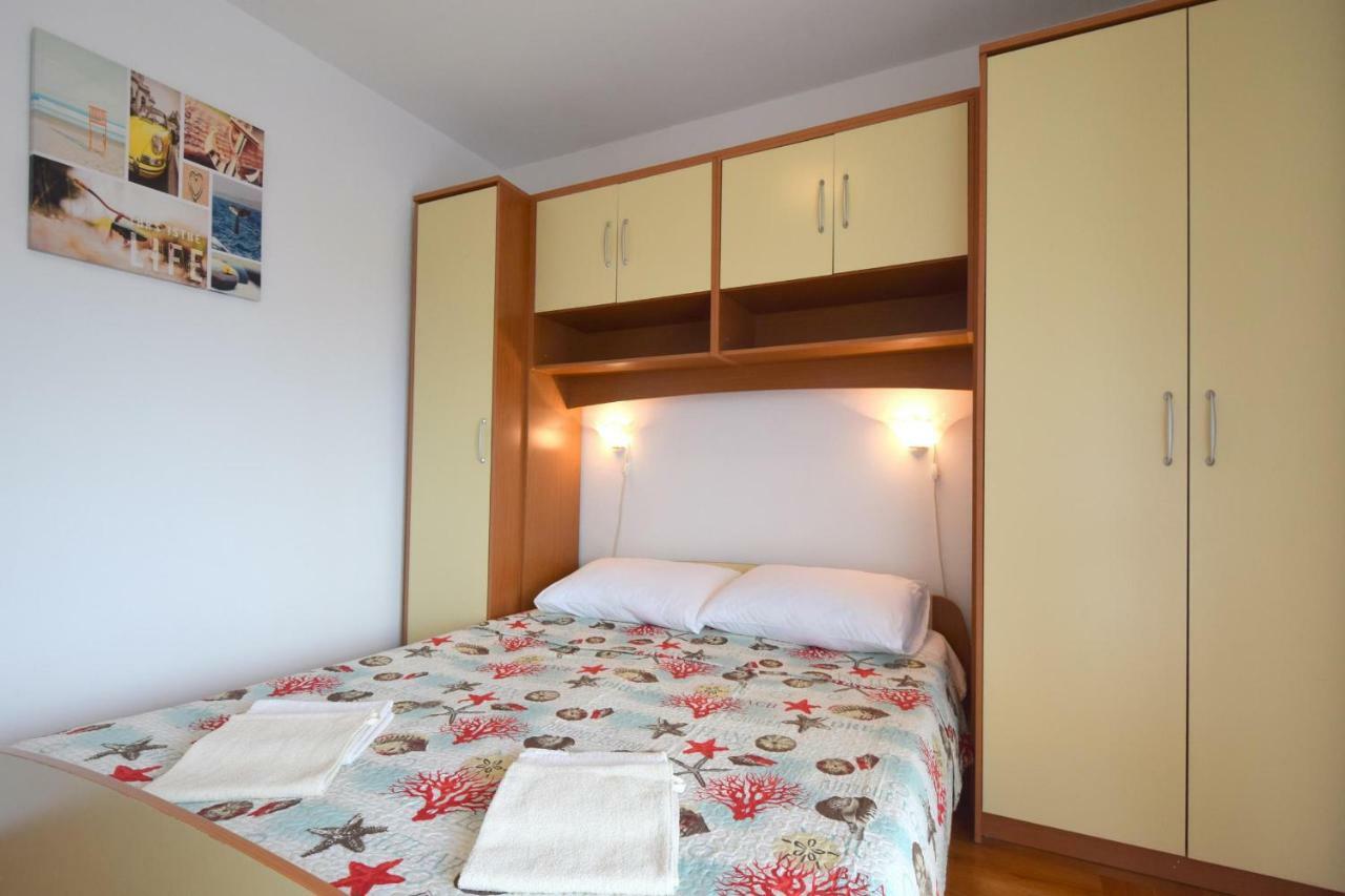 Apartment Biserka Malinska Exteriér fotografie